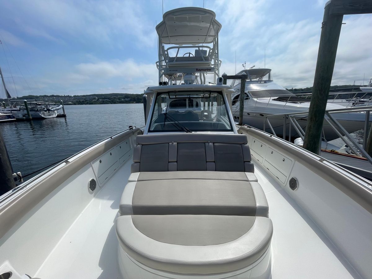 2017 Boston Whaler 42 