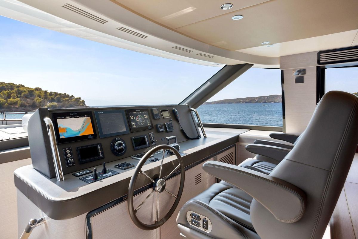 2016 Azimut 80 