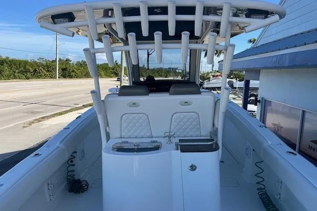  Yacht Photos Pics 2020 World Cat 280 CC-X boat interior with rod holders and seating.