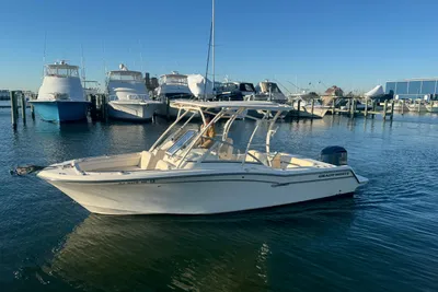 Grady-White Freedom 235
