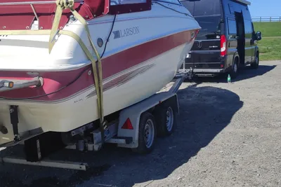 1997 Larson LX 23