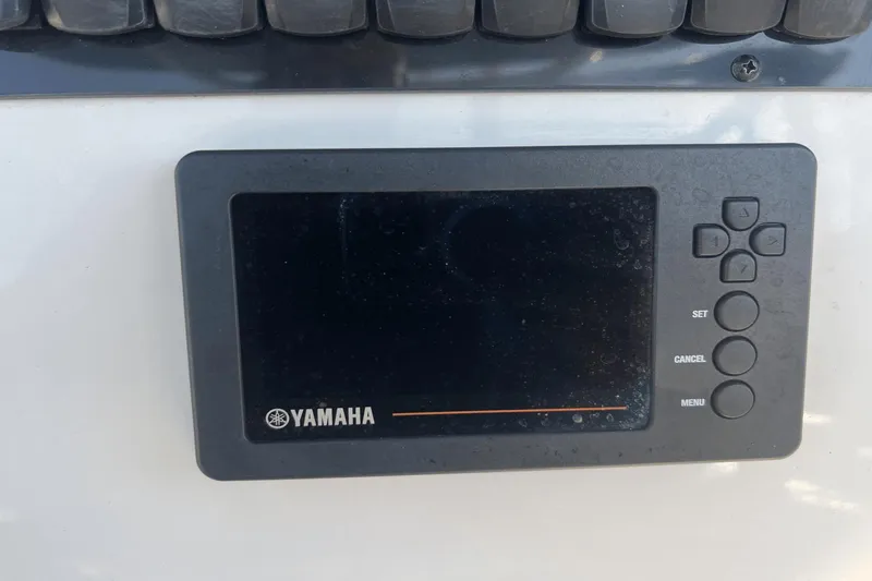 2017 Sailfish 270 Cc Yacht Photos Pics 