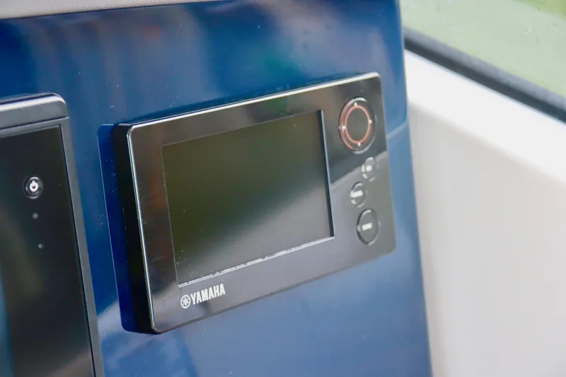  Yacht Photos Pics Yamaha display panel on 2017 Pursuit DC 295 Dual Console boat.