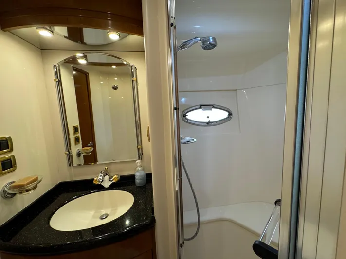 Sioux Forever Yacht Photos Pics 