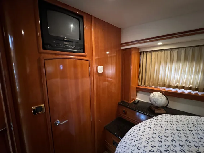 Sioux Forever Yacht Photos Pics 