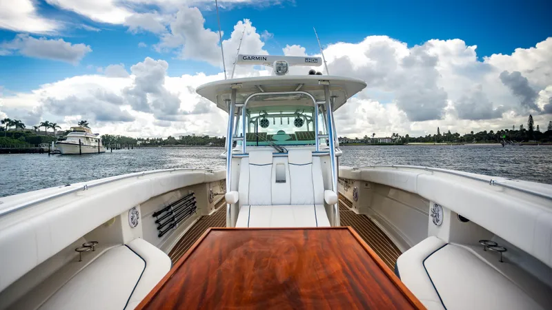 Compass Yacht Photos Pics 2012 Hydra-Sports - Bow