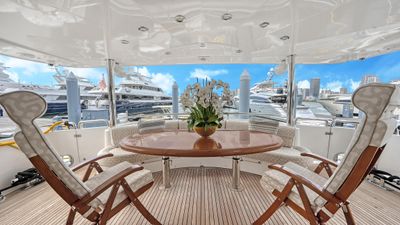 Yacht