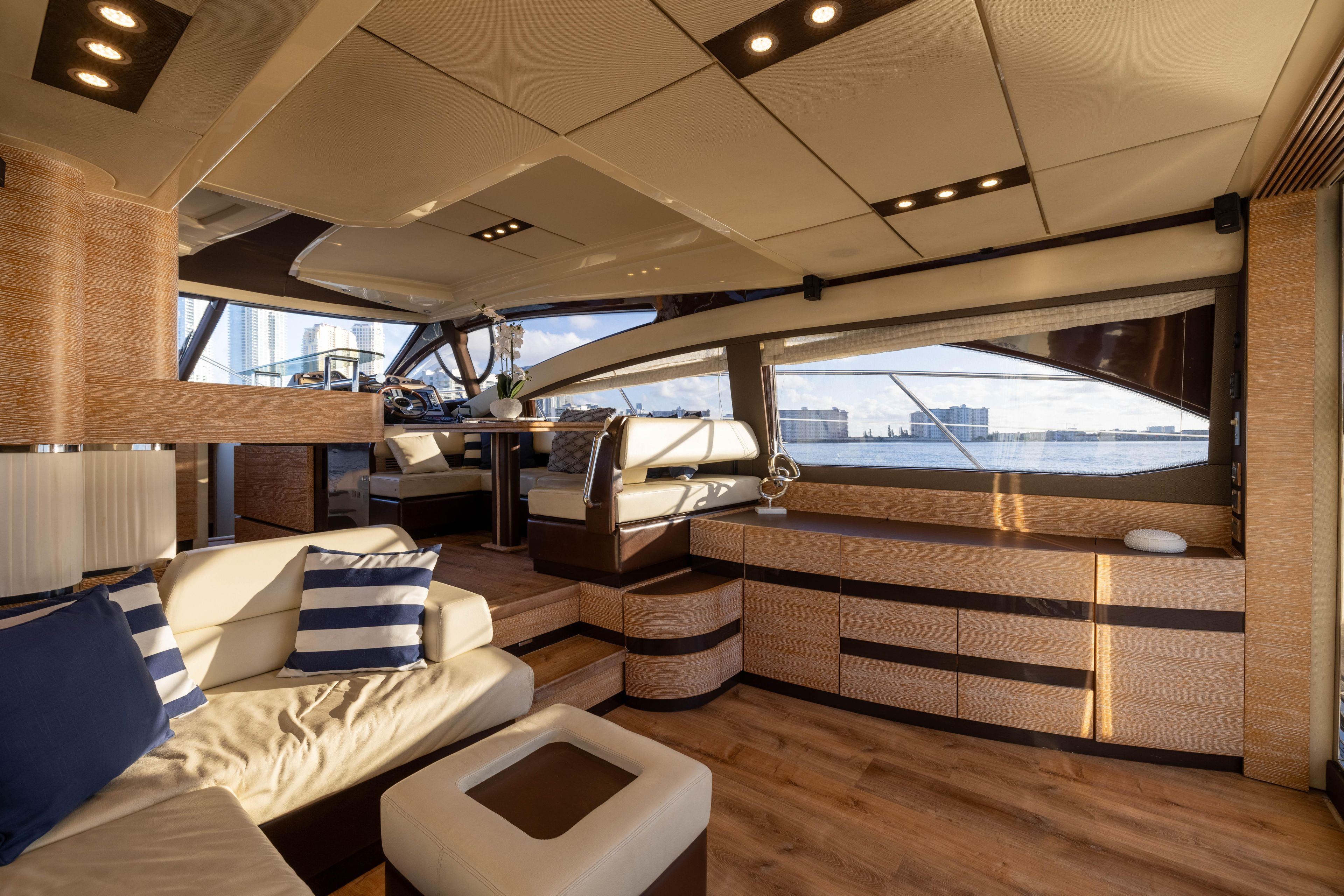 2012 Azimut 53 