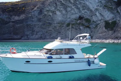 2001 Custom Dofour Acm Excellence 38 Fly