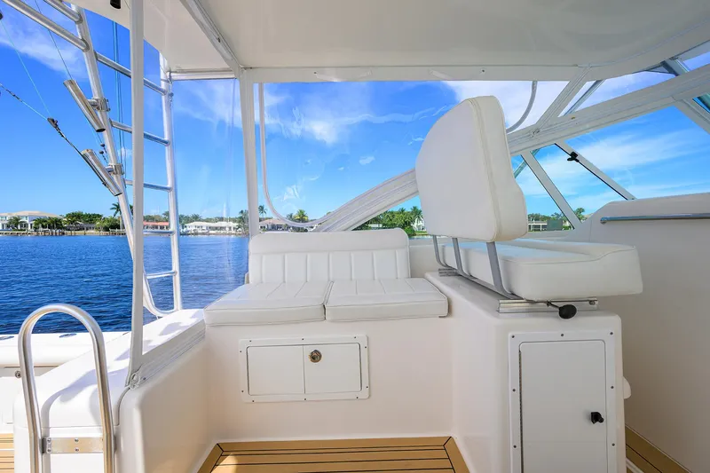 Daybreak Yacht Photos Pics Cabo 35 Daybreak - Exterior Helm