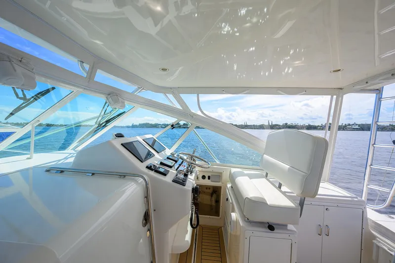 Daybreak Yacht Photos Pics Cabo 35 Daybreak - Exterior Helm