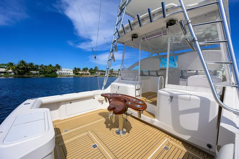 Daybreak Yacht Photos Pics Cabo 35 Daybreak - Exterior Cockpit