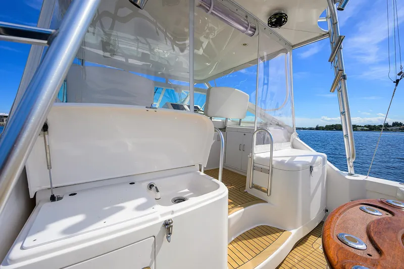 Daybreak Yacht Photos Pics Cabo 35 Daybreak - Exterior Cockpit