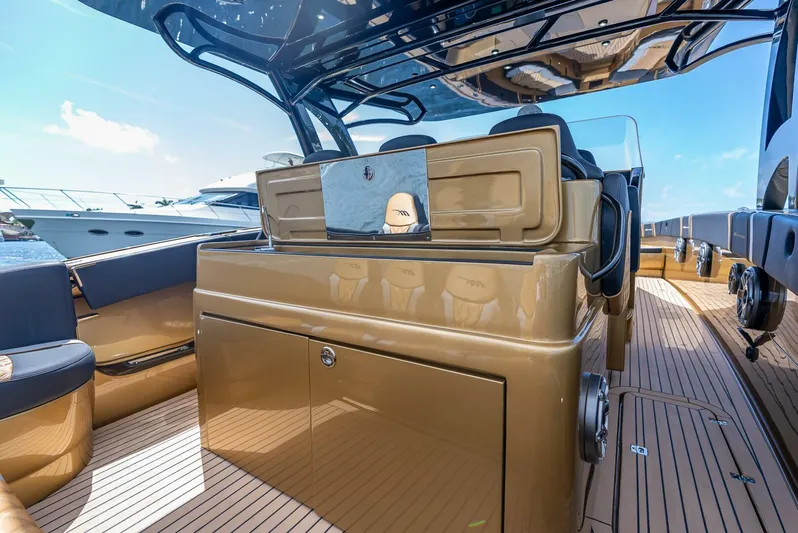 Perla Bianca II Yacht Photos Pics 2023 Midnight Express 43 Open luxury yacht interior with sleek design and modern amenities.