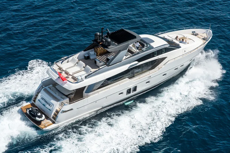 Sl86 Yacht Photos Pics 