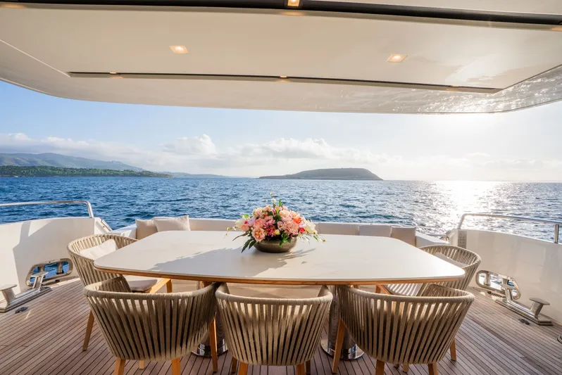 Sl86 Yacht Photos Pics 