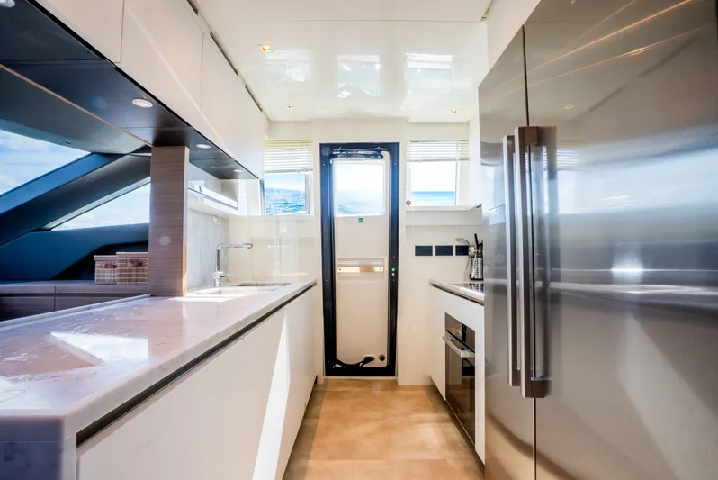 Sl86 Yacht Photos Pics 