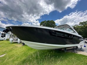 Monterey 385 Super Sport