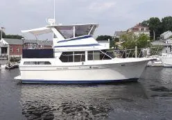 Tollycraft Sundecker - Diesel