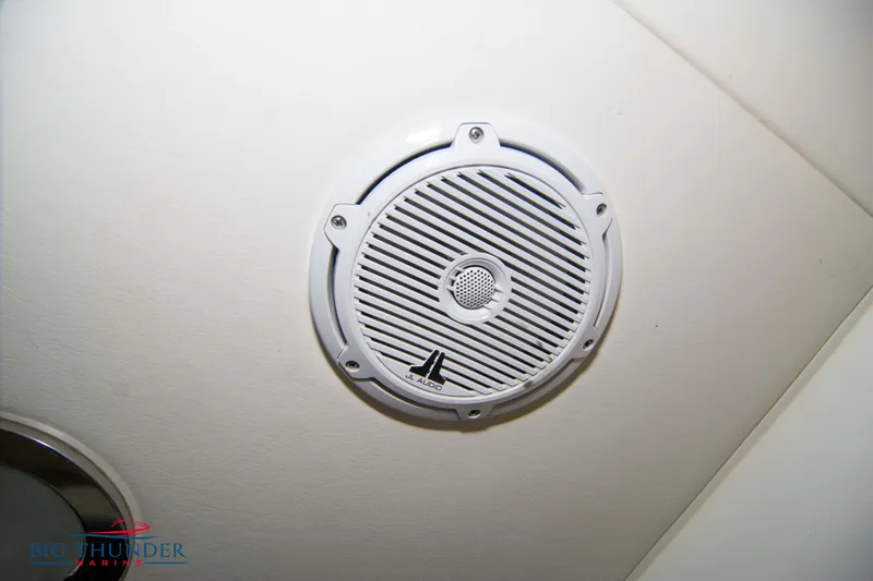  Yacht Photos Pics Ceiling speaker on 2013 Sea Ray 540 Sundancer yacht.