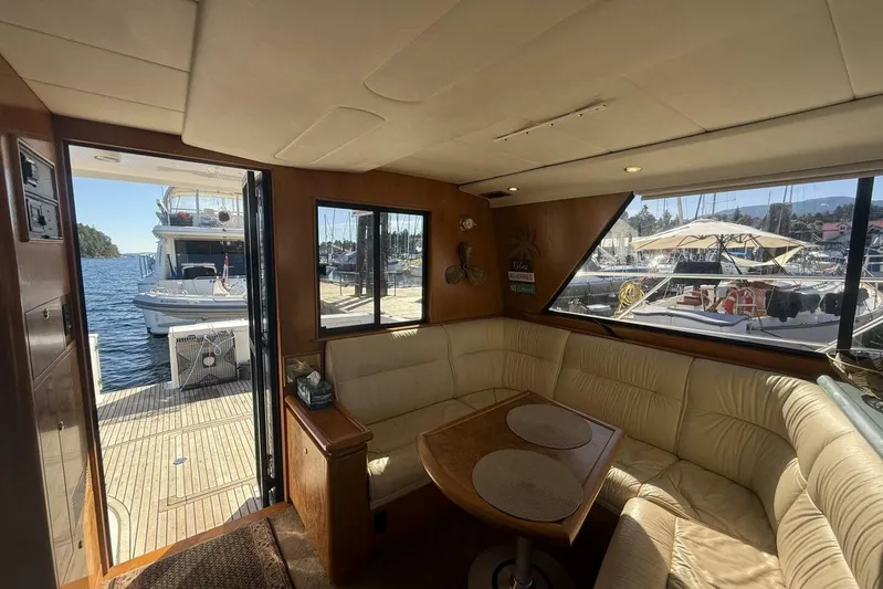  Yacht Photos Pics Interior of 2000 Royal Pacific 476 Sport Cruiser with marina view.