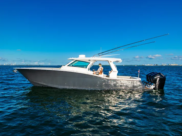 Truckin Yacht Photos Pics 