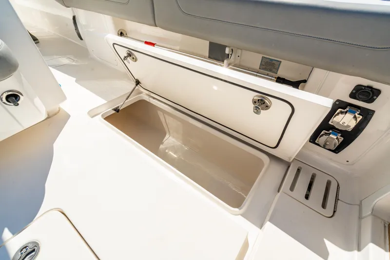 Truckin Yacht Photos Pics 