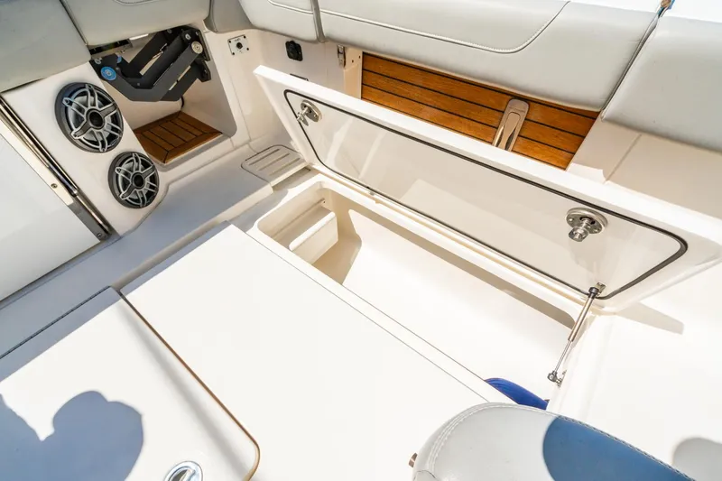 Truckin Yacht Photos Pics 