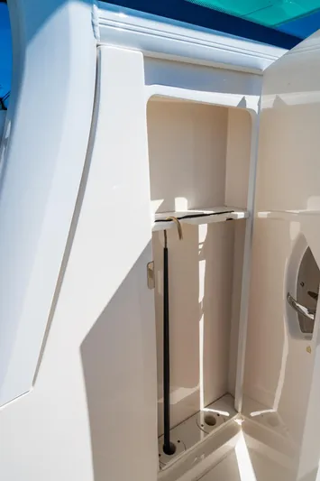 Truckin Yacht Photos Pics 