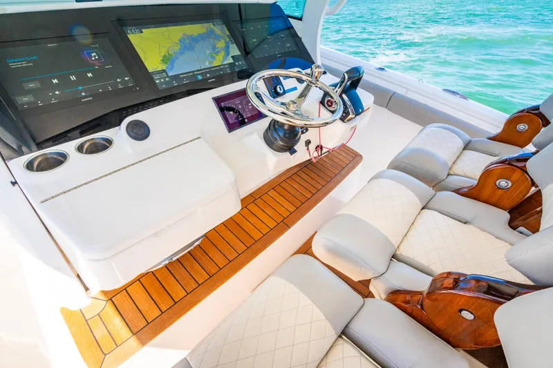 Truckin Yacht Photos Pics 