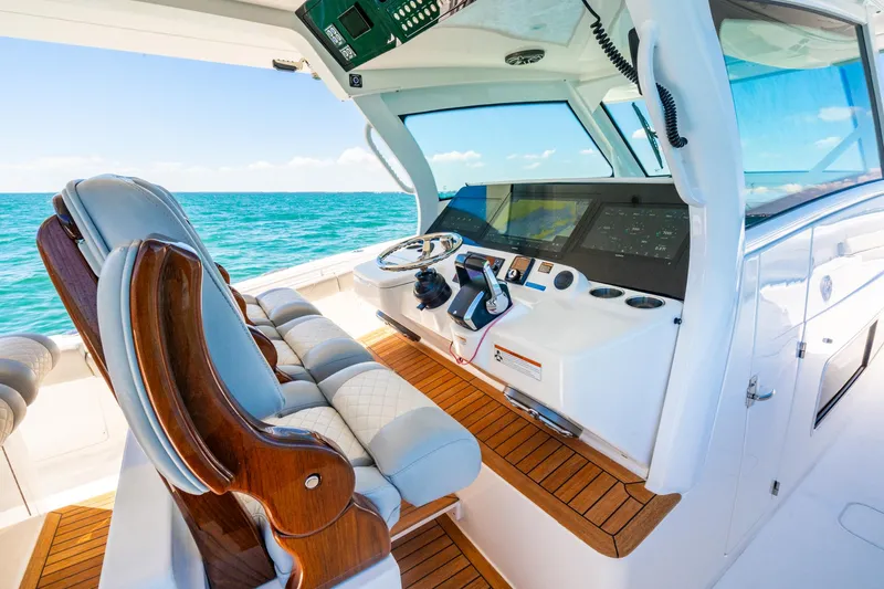 Truckin Yacht Photos Pics 