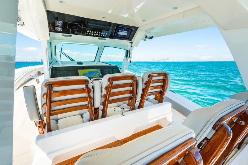 Truckin Yacht Photos Pics 