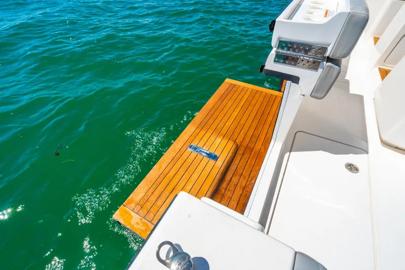 Truckin Yacht Photos Pics 