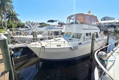 2002 Mainship 430 Trawler