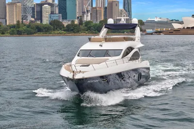 Sunseeker Manhattan 70