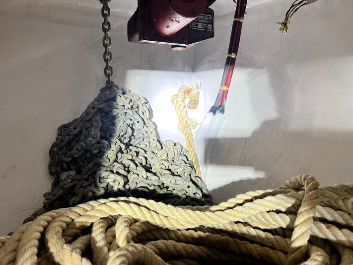 Arvo Arrow Yacht Photos Pics Anchor chain and ropes in 1985 Chris-Craft 460 Constellation boat compartment.