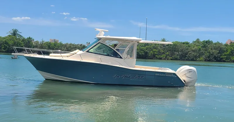  Yacht Photos Pics 2021 GRADY-WHITE 330 EXPRESS - Image 5