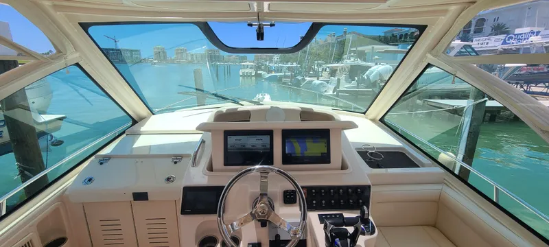  Yacht Photos Pics 2021 GRADY-WHITE 330 EXPRESS - Image 21