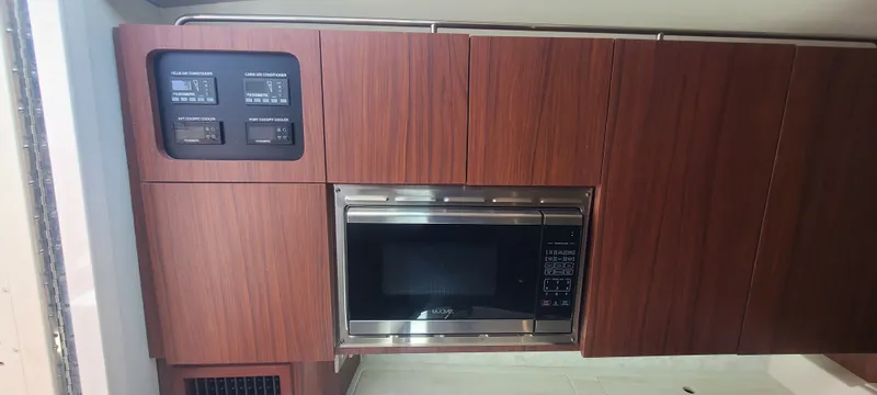  Yacht Photos Pics 2021 GRADY-WHITE 330 EXPRESS - Image 29