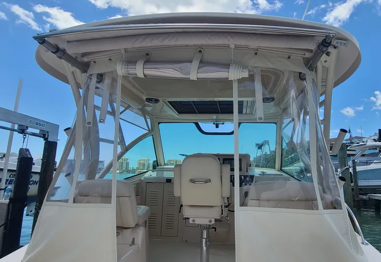  Yacht Photos Pics 2021 GRADY-WHITE 330 EXPRESS - Image 16