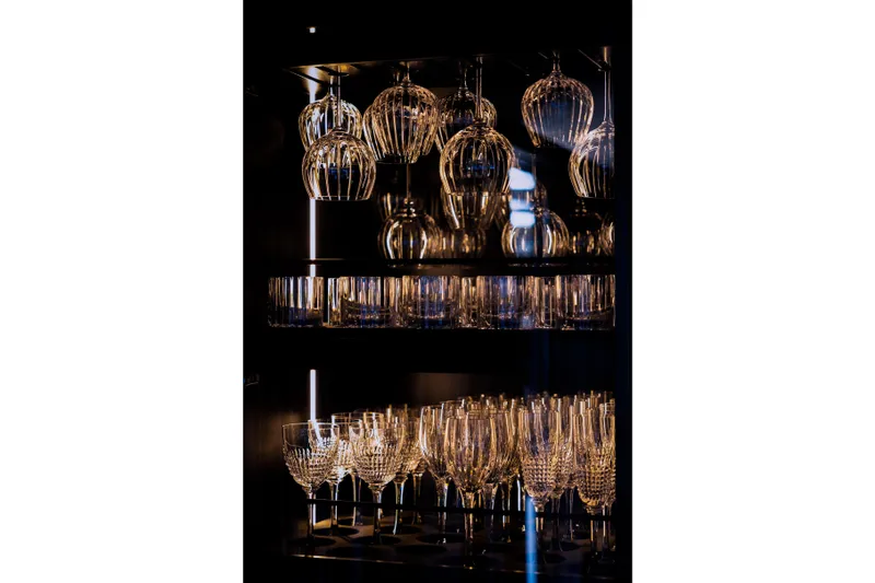 Mr.si Yacht Photos Pics Luxurious glassware display on Sunreef 60 Sailing yacht, 2023 model.