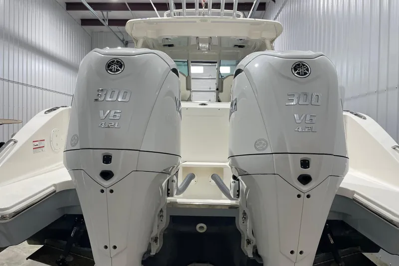  Yacht Photos Pics 2024 Pursuit DC 326 Dual Console with twin Yamaha 300 V6 4.2L outboard engines.