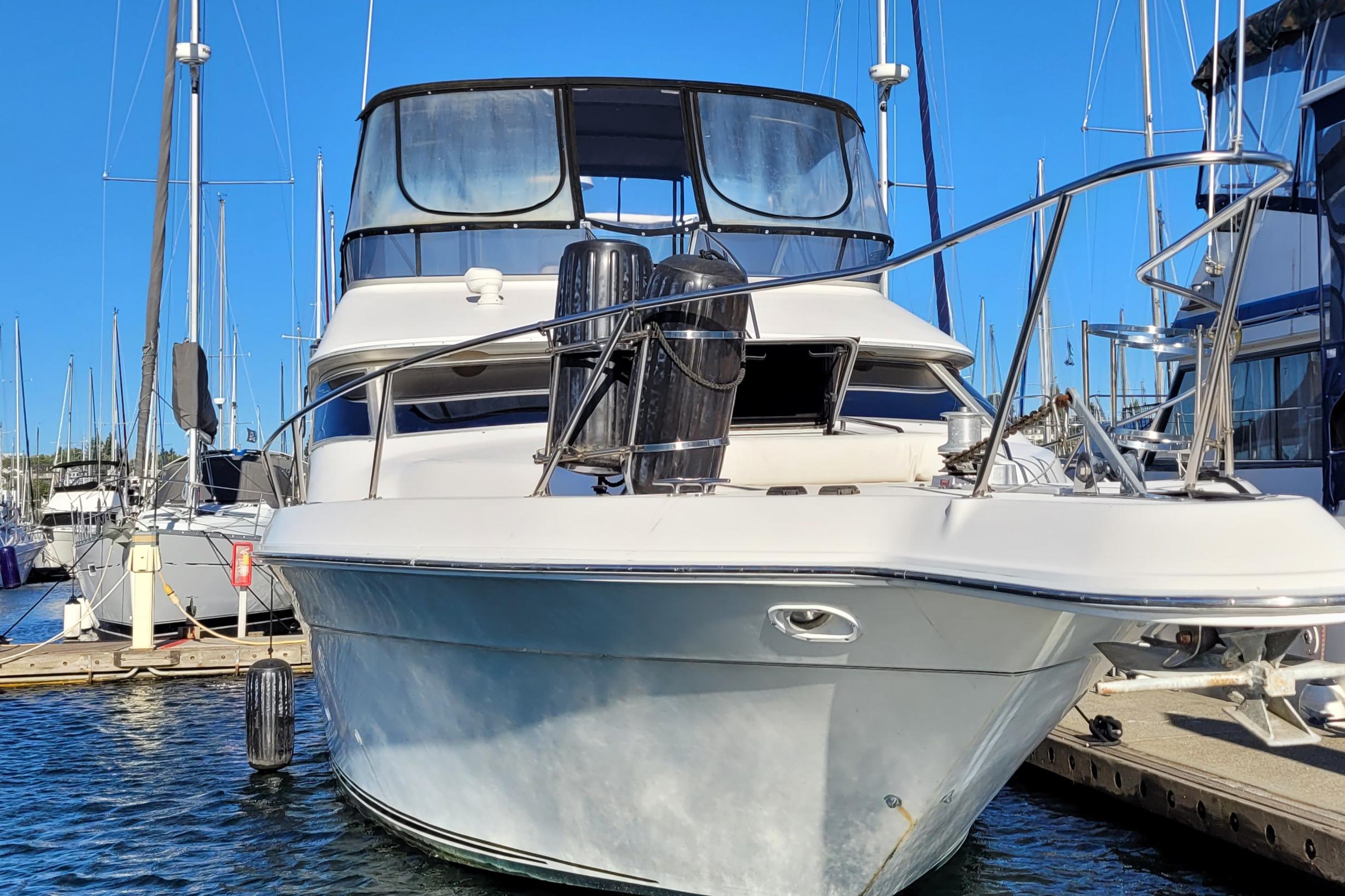 1993 Sea Ray 440 Express Bridge Motoryachter til salgs YachtWorld