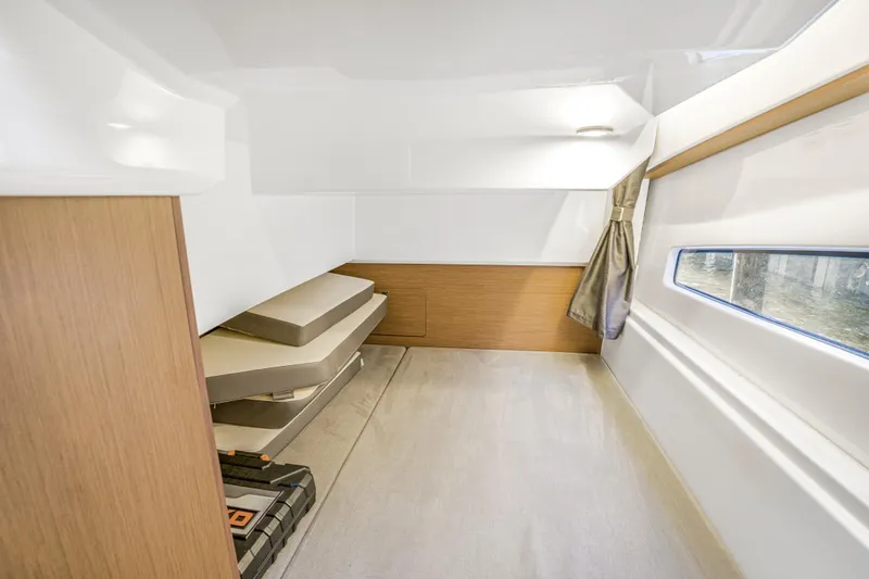  Yacht Photos Pics Interior cabin of 2021 Beneteau Antares 9, featuring modern design and natural light.