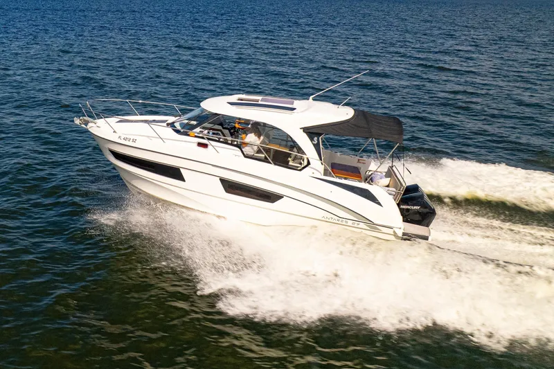  Yacht Photos Pics 2021 Beneteau Antares 9