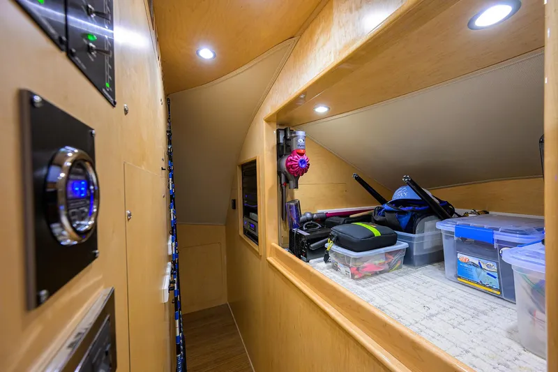 Tami Ann Yacht Photos Pics Viking 72 TAMI ANN - Pantry