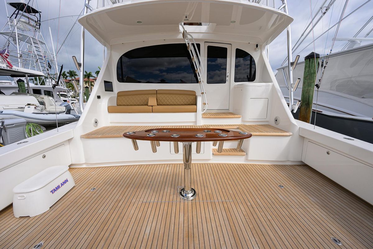 2021 Viking 72 