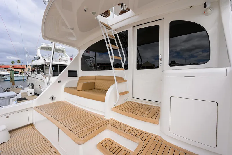 Tami Ann Yacht Photos Pics Viking 72 TAMI ANN - Cockpit Mezzanine & Stairs to Flybridge