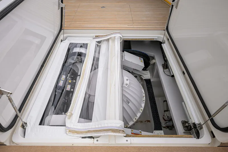 Tami Ann Yacht Photos Pics Viking 72 TAMI ANN - Seakeeper