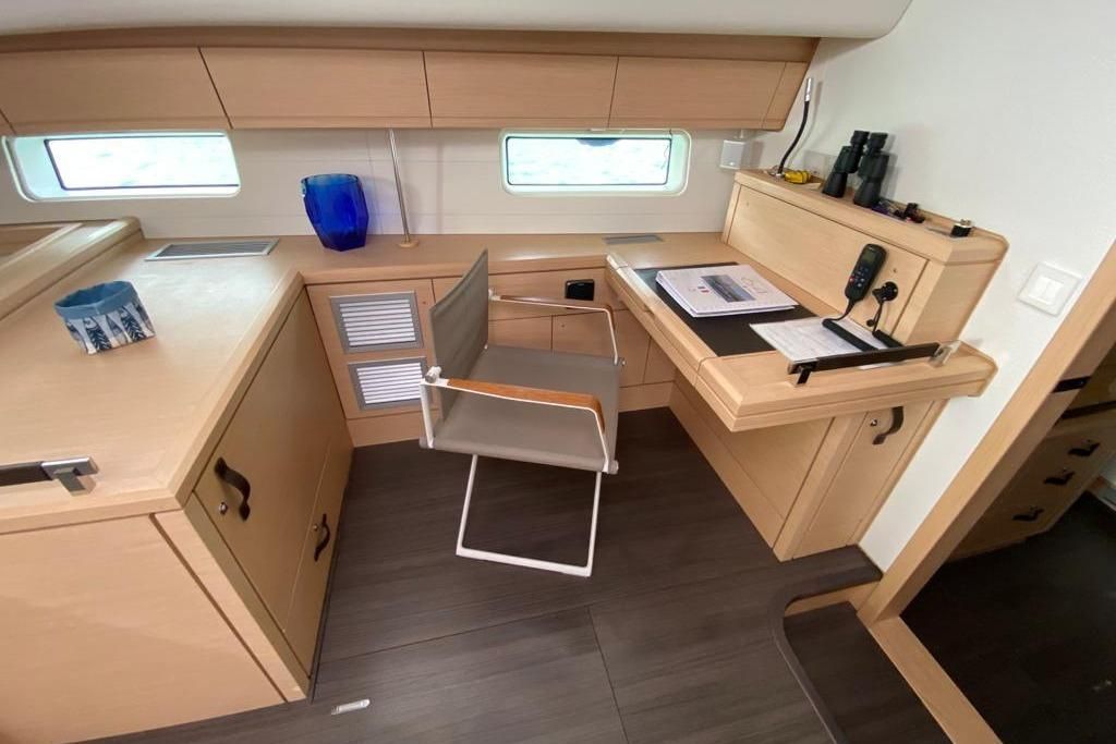 2016 Jeanneau 64 